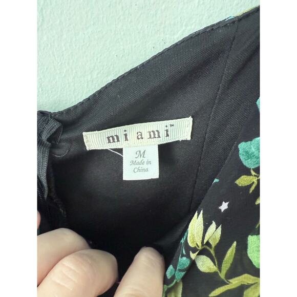 Miami Ivy and Stars Sweetheart Neckline Leg Slit Ruched Sleeve Dress Size M - Picture 5 of 9